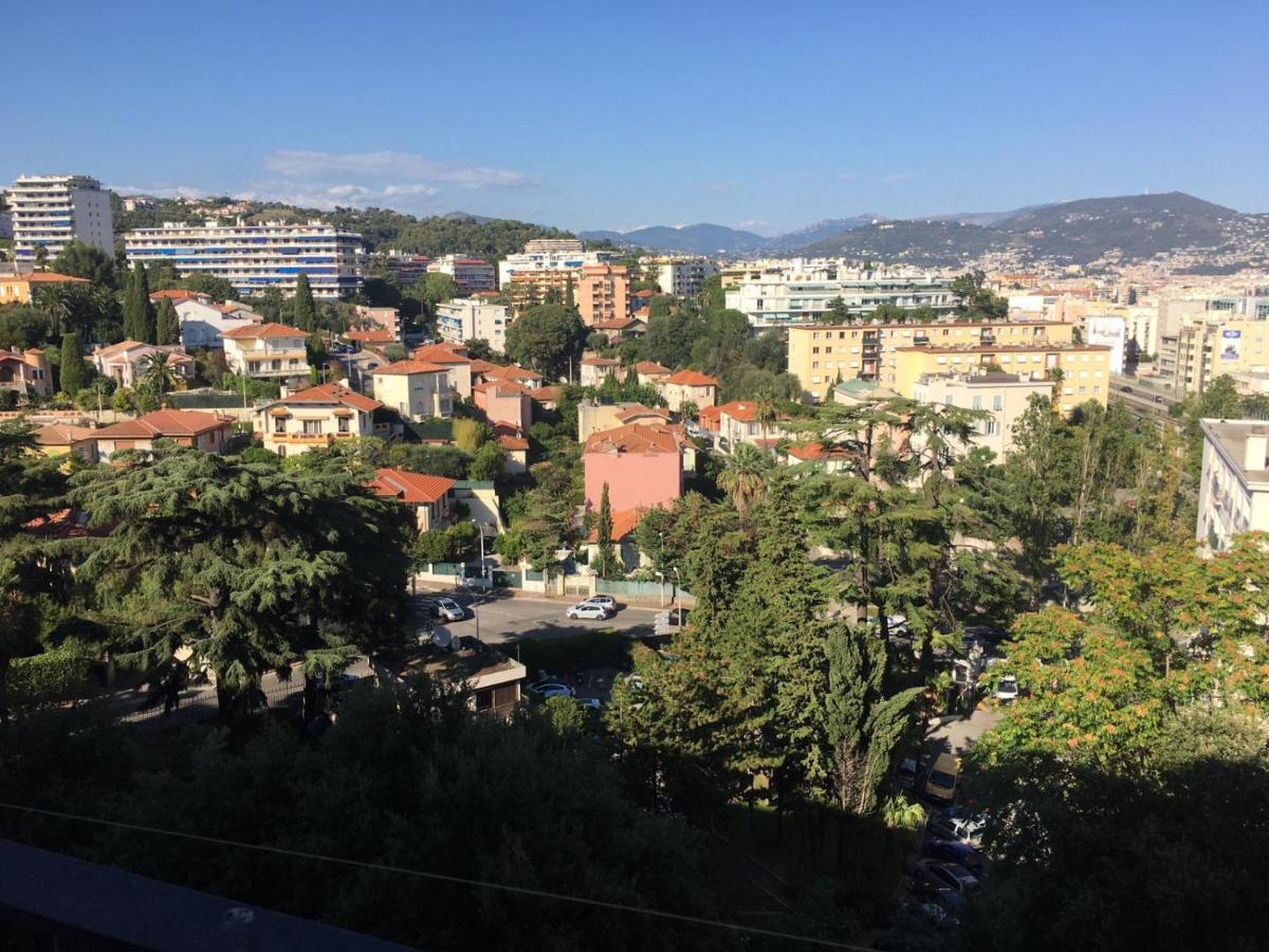 Superbe Appartement 3 Pieces Vue Mer Dans Une Residence Arboree 5 Min De La Mer Nizza Exterior foto